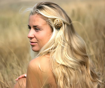 5 Natural Treatments For Shiny Hair All Summer